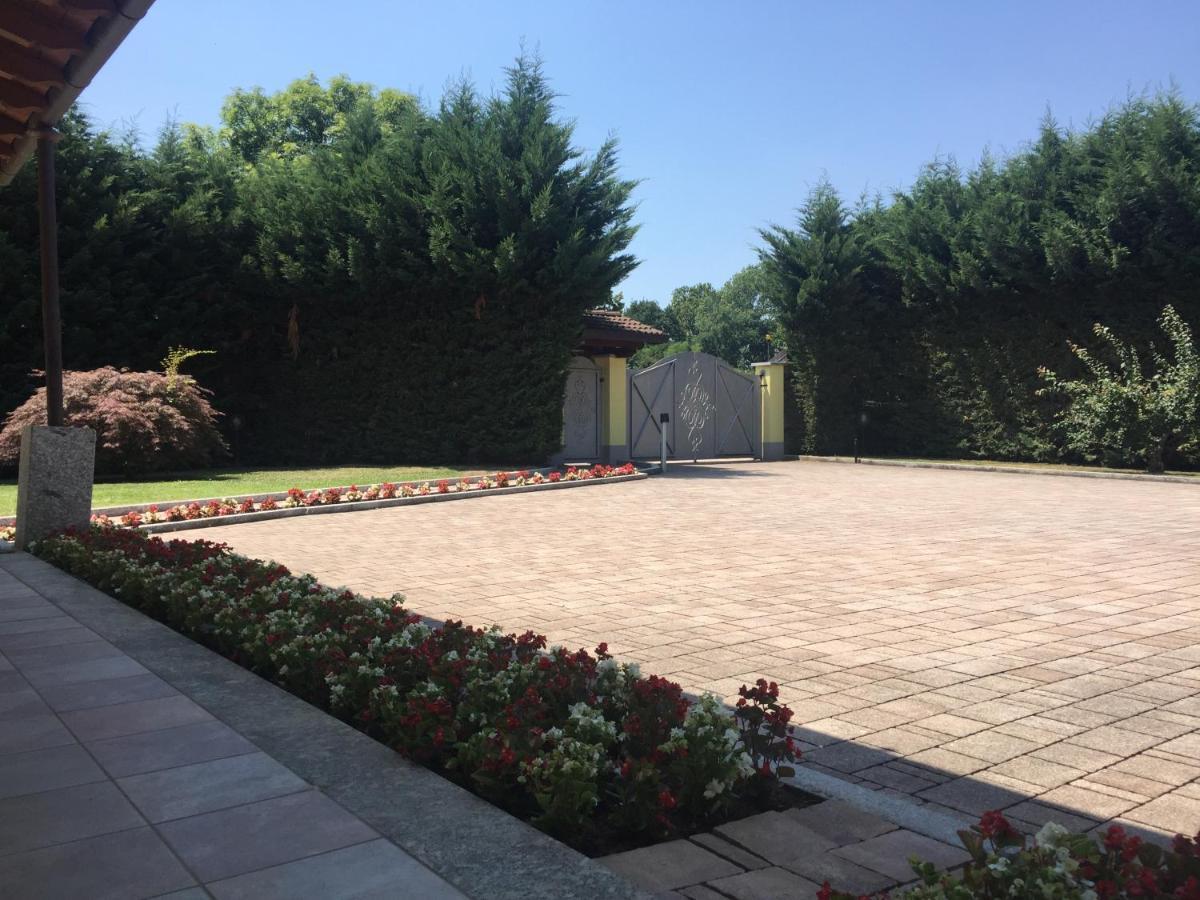 Villa Althea Ronago المظهر الخارجي الصورة